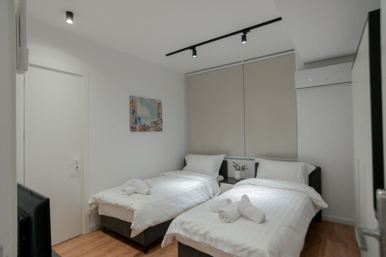 La Gioia Apartment Tirana Bagian luar foto