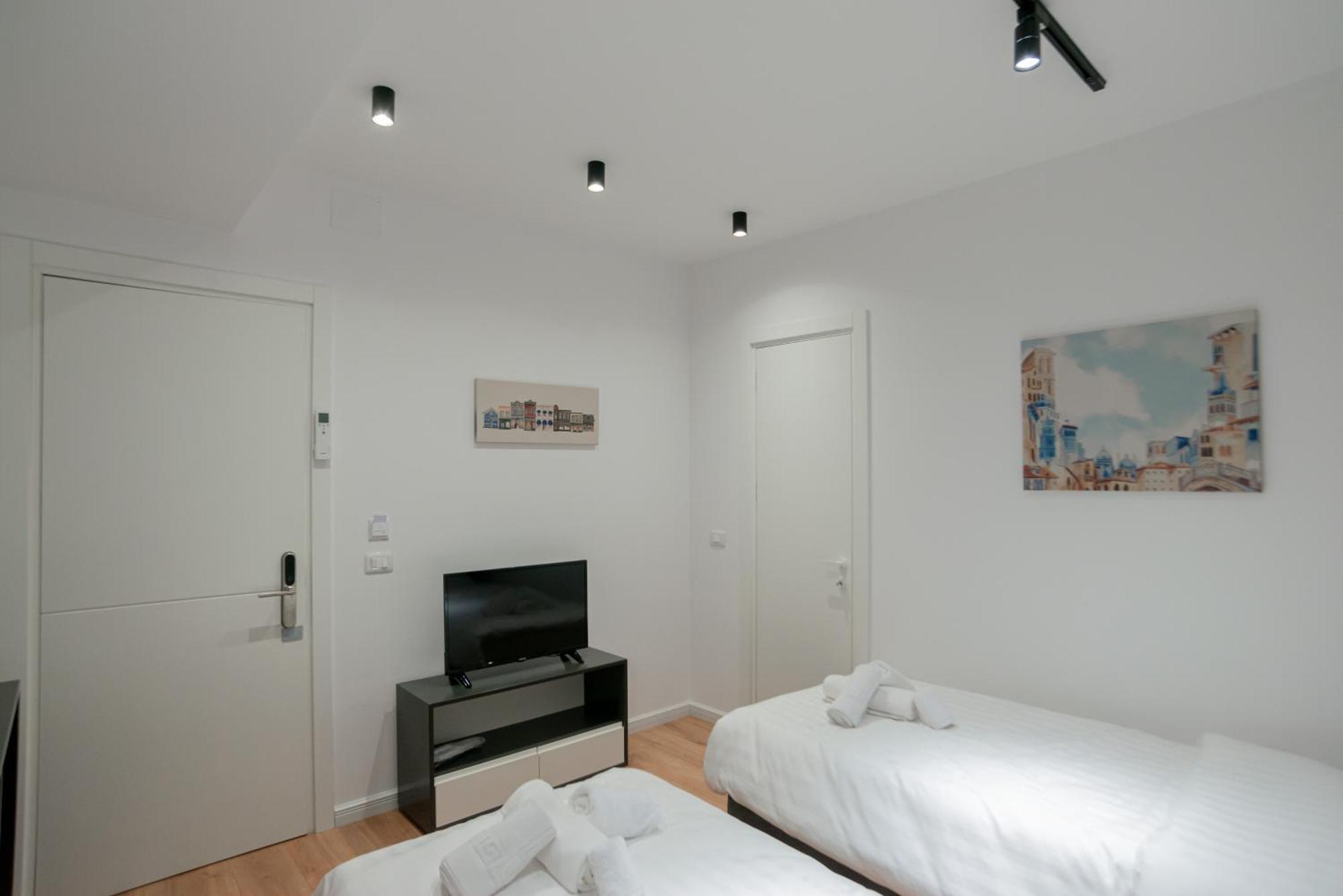 La Gioia Apartment Tirana Bagian luar foto