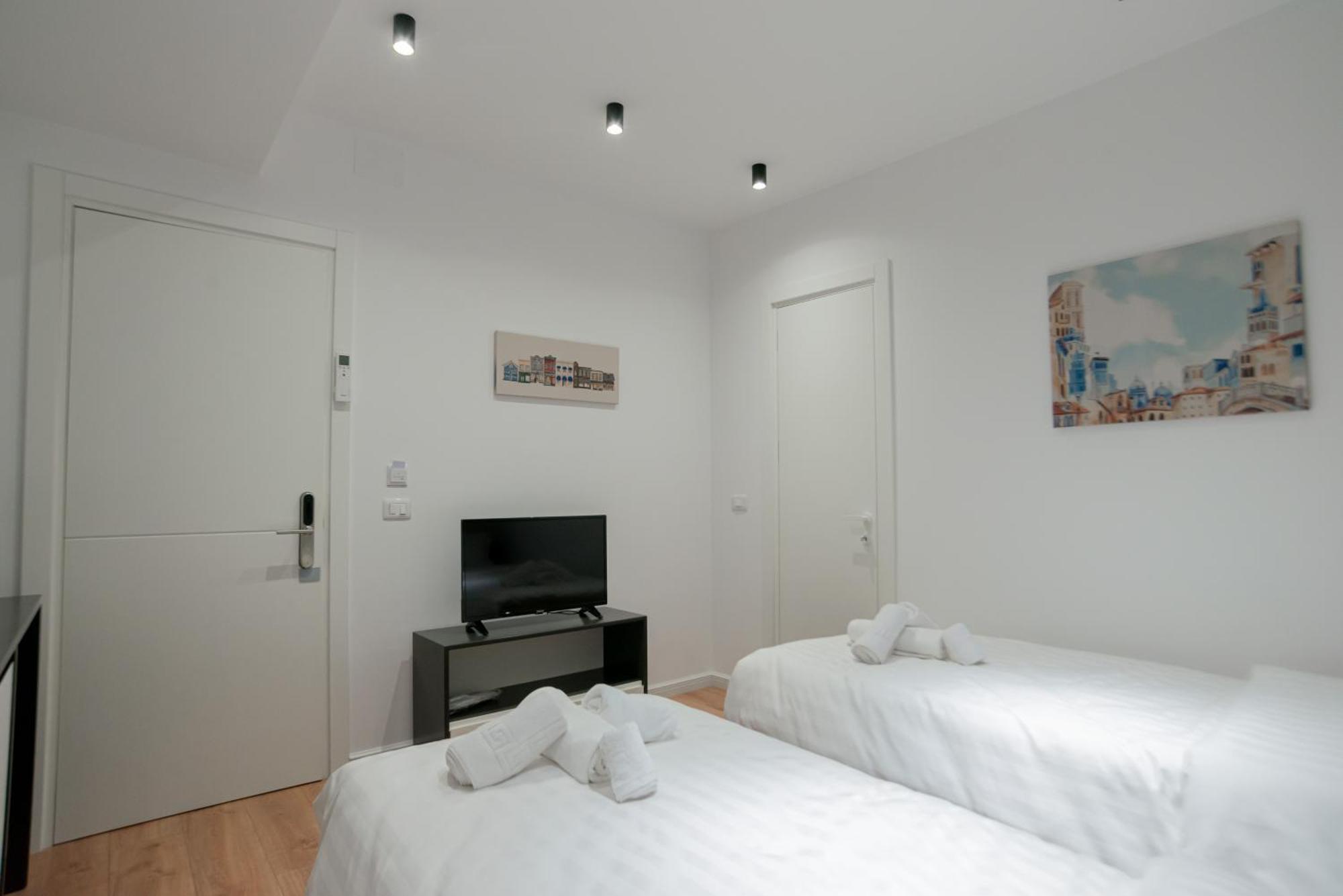La Gioia Apartment Tirana Bagian luar foto
